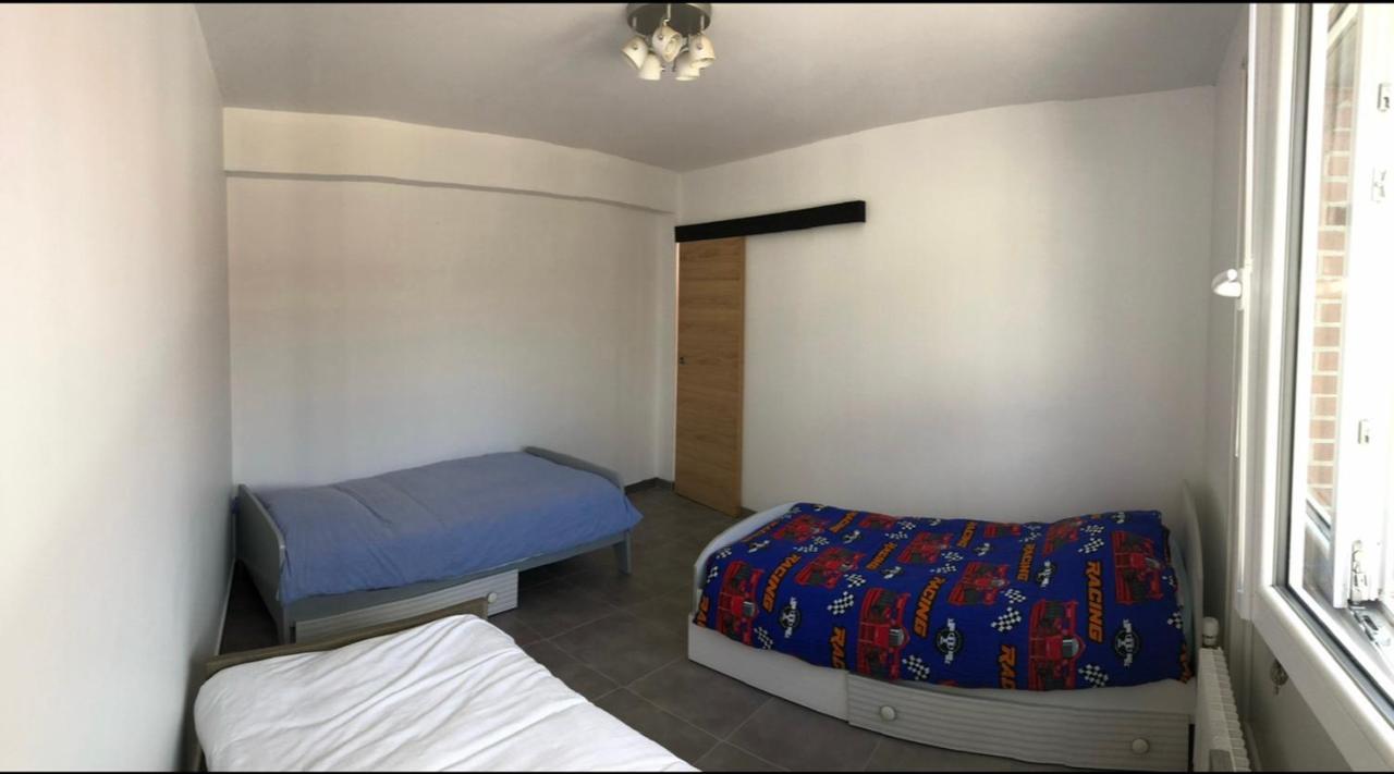 Bel Appartement Cosy Tres Calme Avec Parking Prive Templemars 外观 照片
